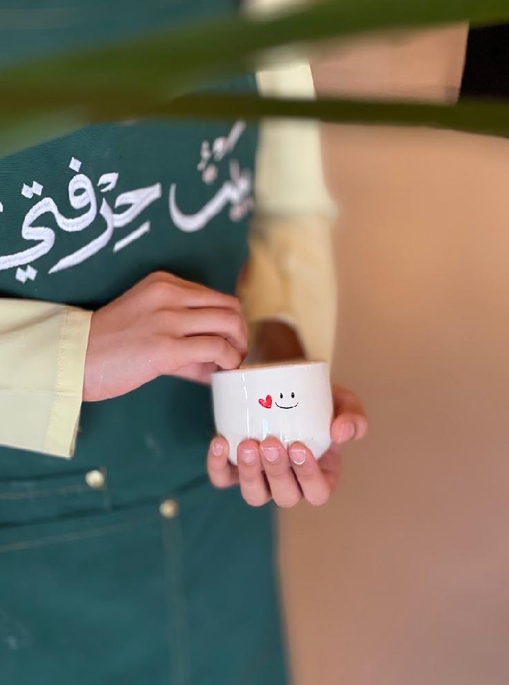كوب شَمْل بلمسة محبة